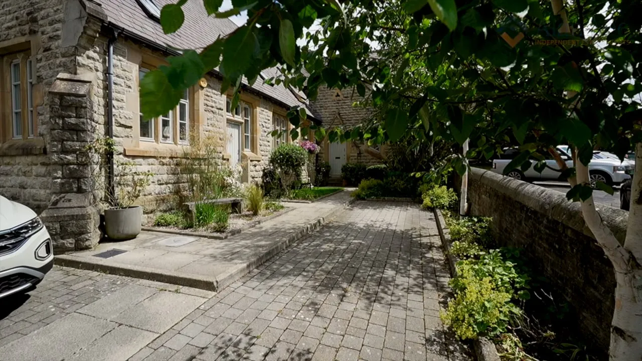 Stone cottages at Lowther Street, Bollington.